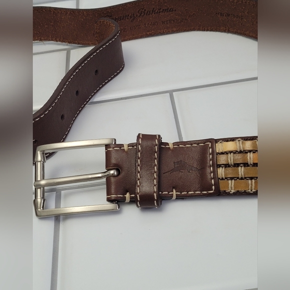 TOMMY BAHAMA Men’s Unique Brown Multi Tone Leather Belt Silver Hardware 1inWSiz - Picture 7 of 11